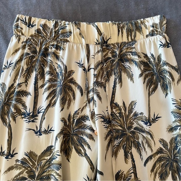 Soft Surroundings Tencel Relax Pull On Tropical Palm Tree Summer Pants - Picture 5 of 11